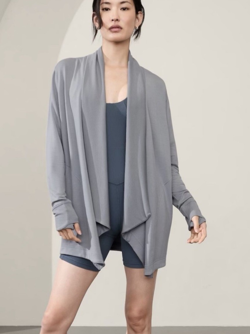 Athleta pranayama wrap Light Gray longline Open-Front Cardigan size M Tencel